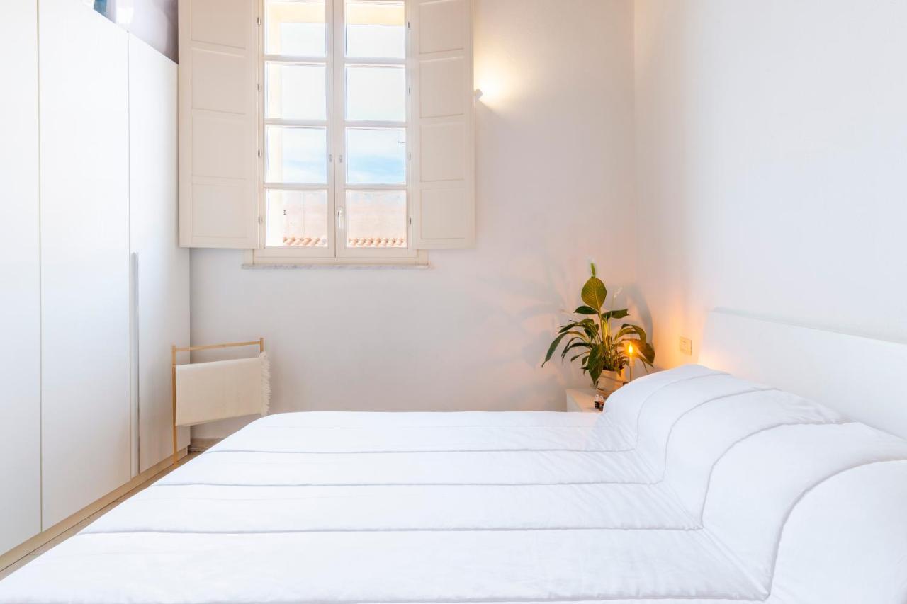 Castello Attic Sunset Terrace Apartment Cagliari Ngoại thất bức ảnh