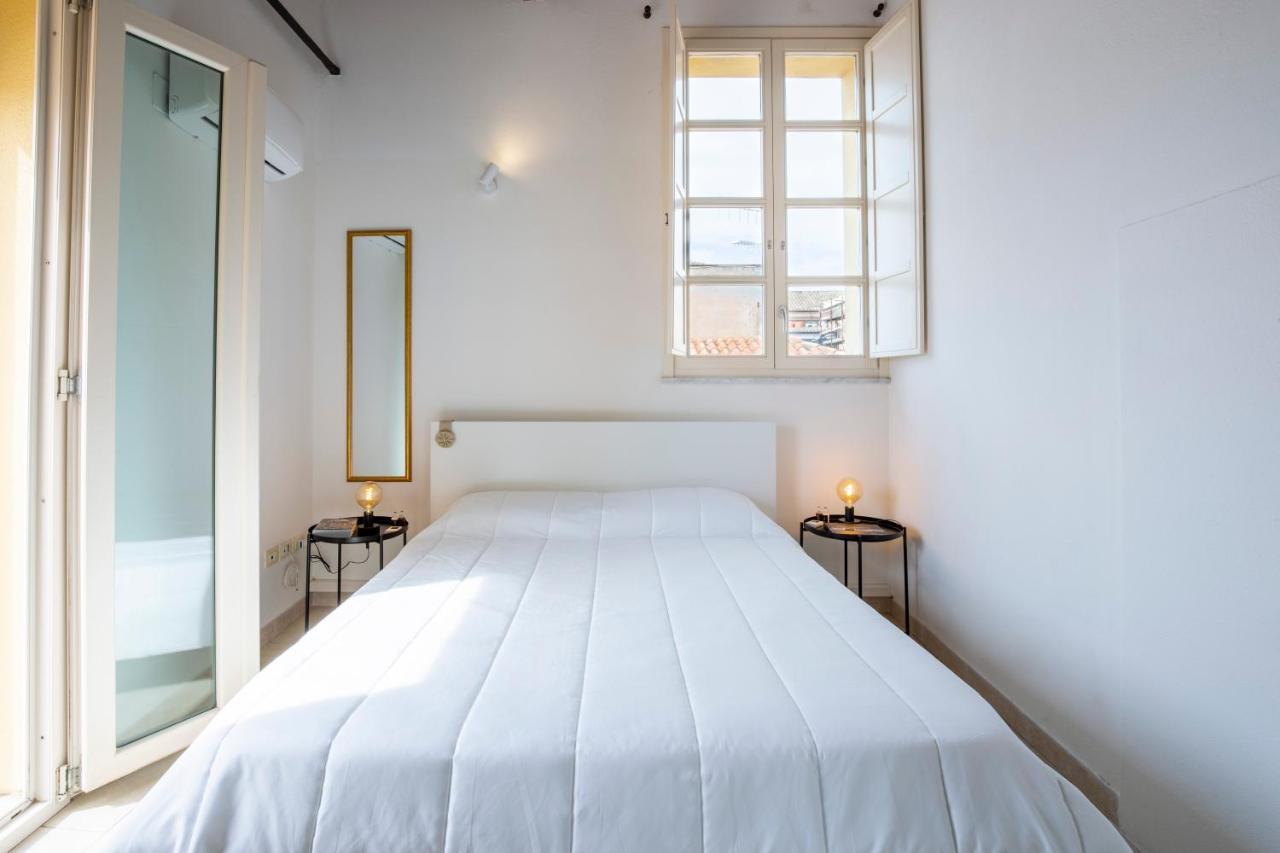 Castello Attic Sunset Terrace Apartment Cagliari Ngoại thất bức ảnh